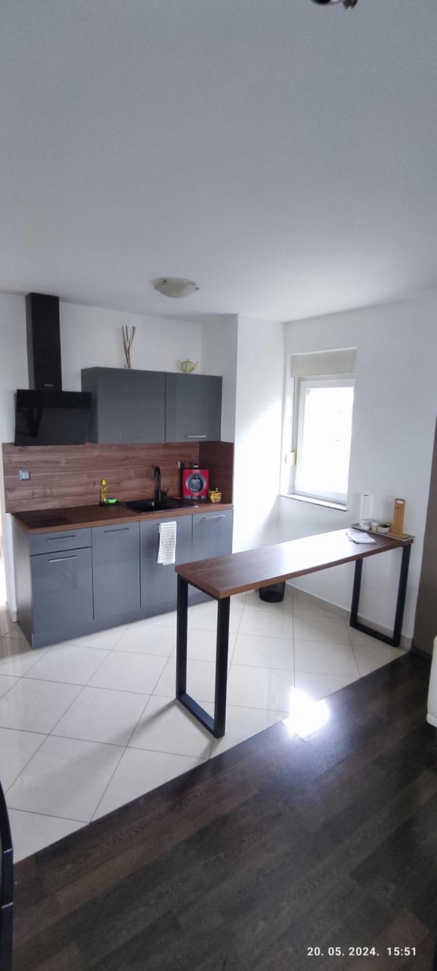 Apartments Emma Кострена Стая снимка