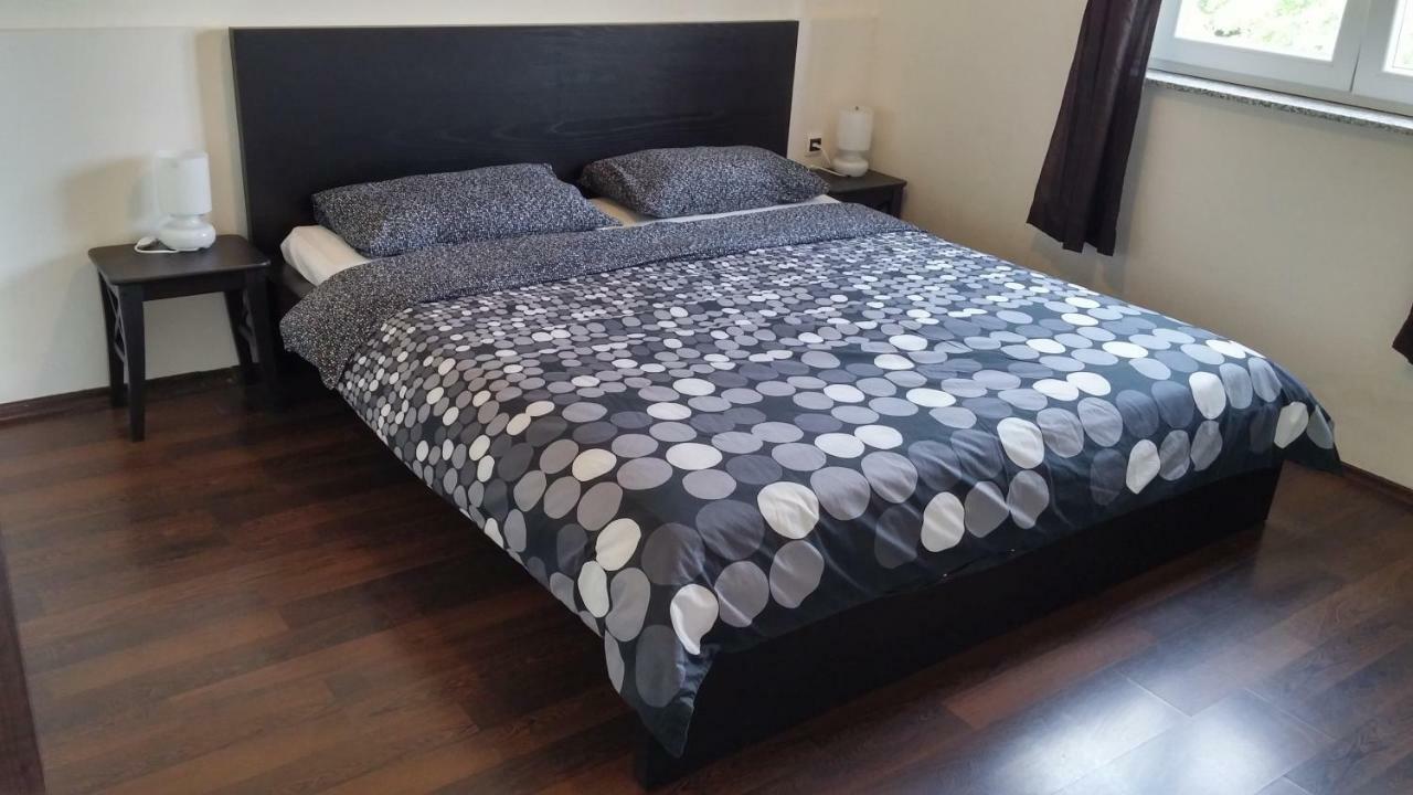 Apartments Emma Кострена Екстериор снимка