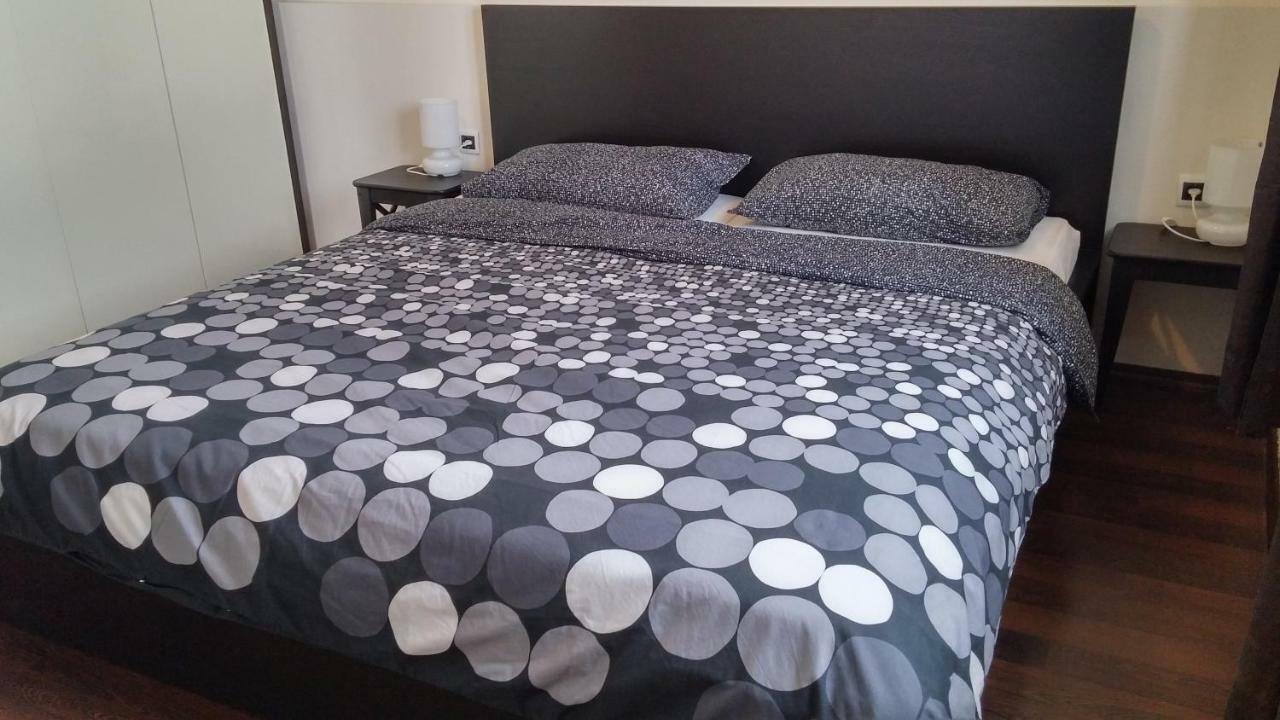 Apartments Emma Кострена Екстериор снимка